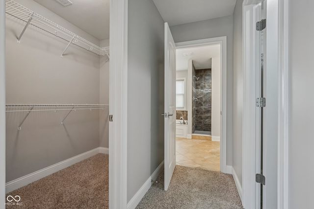 6677 W May Apple Drive, Mccordsville, IN 46055