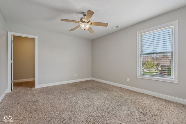 6677 W May Apple Drive, Mccordsville, IN 46055