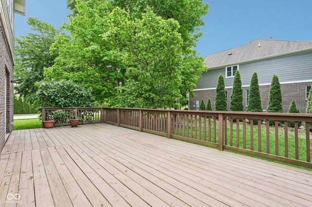 6677 W May Apple Drive, Mccordsville, IN 46055