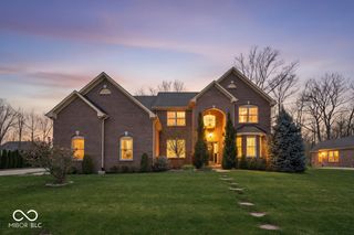 6677 W May Apple Drive, Mccordsville, IN 46055