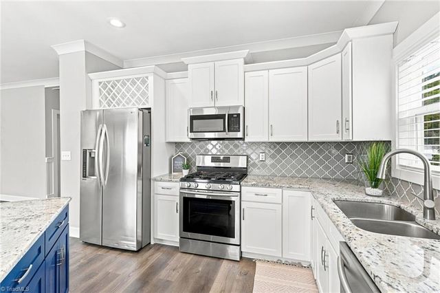 78 Robinhood Circle, Winston-salem, NC 27106