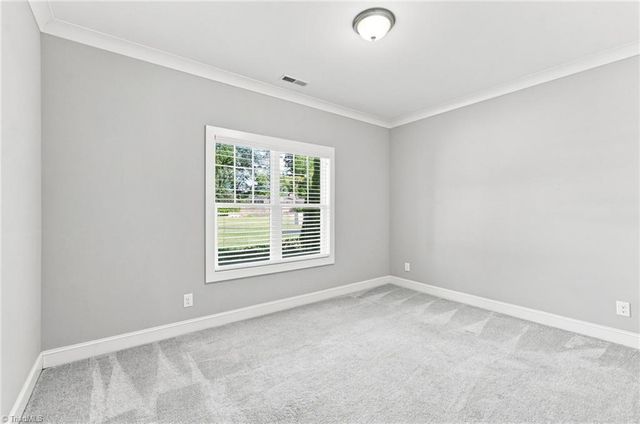 78 Robinhood Circle, Winston-salem, NC 27106