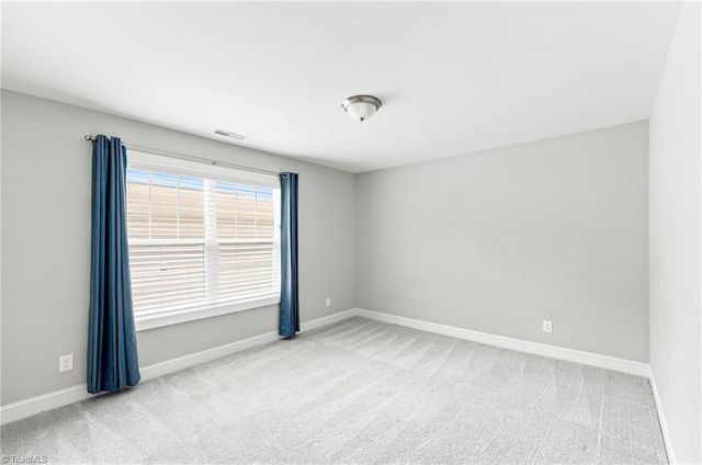 78 Robinhood Circle, Winston-salem, NC 27106