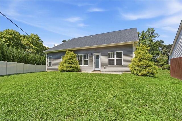 78 Robinhood Circle, Winston-salem, NC 27106