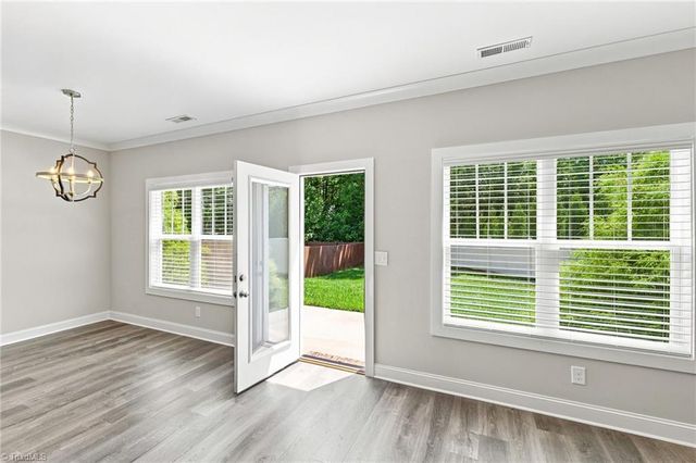 78 Robinhood Circle, Winston-salem, NC 27106