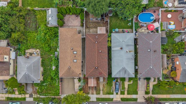 15018 8th Avenue, Whitestone, NY 11357