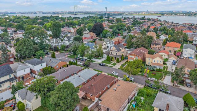 15018 8th Avenue, Whitestone, NY 11357