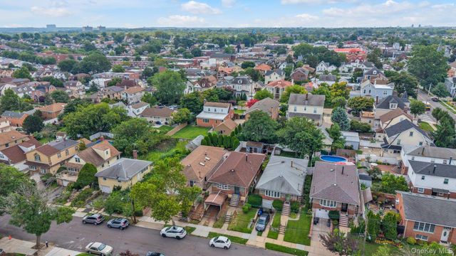 15018 8th Avenue, Whitestone, NY 11357