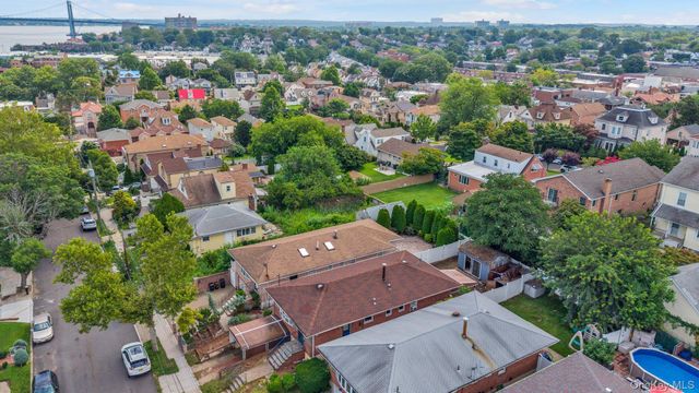 15018 8th Avenue, Whitestone, NY 11357