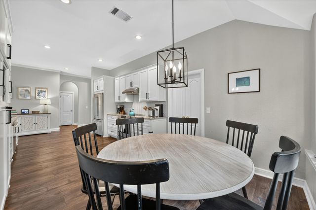 2625 Juniper Lane, Grapevine, TX 76051