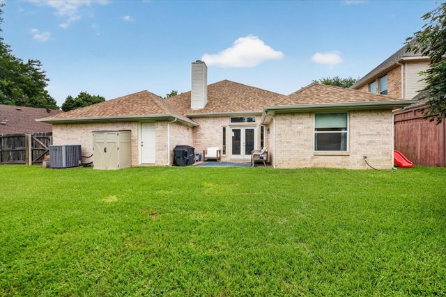 2625 Juniper Lane, Grapevine, TX 76051