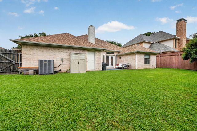 2625 Juniper Lane, Grapevine, TX 76051