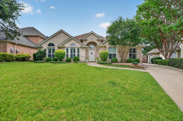 2625 Juniper Lane, Grapevine, TX 76051