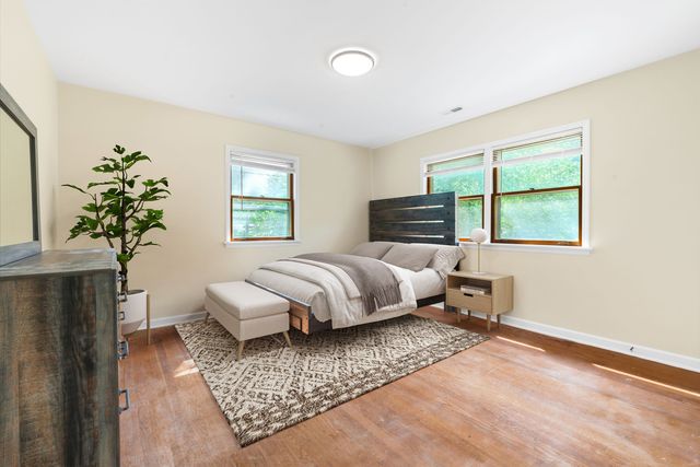 133 Mayflower Drive, Batavia, IL 60510