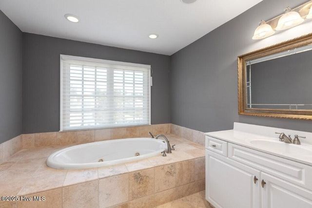 1104 Shelter Cove Place, Wilmington, NC 28405