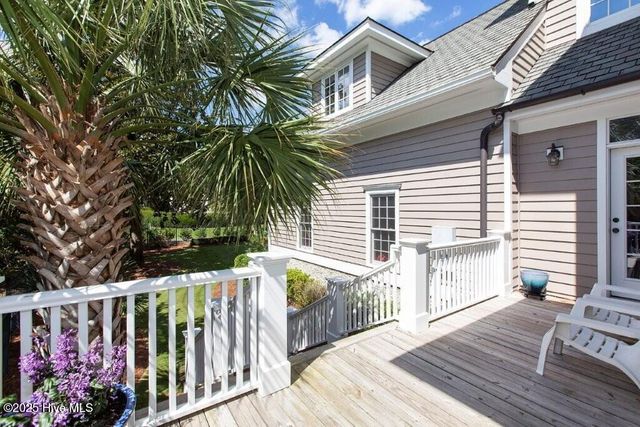 1104 Shelter Cove Place, Wilmington, NC 28405