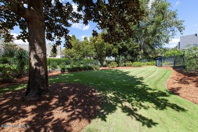 1104 Shelter Cove Place, Wilmington, NC 28405