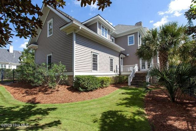 1104 Shelter Cove Place, Wilmington, NC 28405