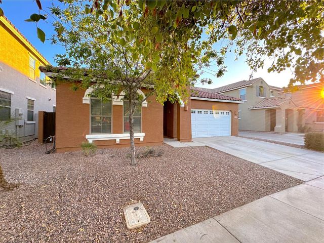 3885 E Melrose Street, Gilbert, AZ 85297
