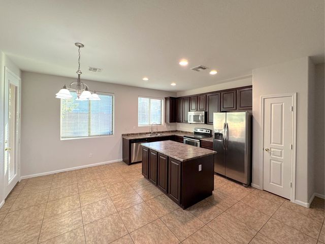 3885 E Melrose Street, Gilbert, AZ 85297