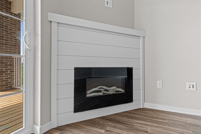 2877 Spring Rose Circle 102, Coralville, IA 52241