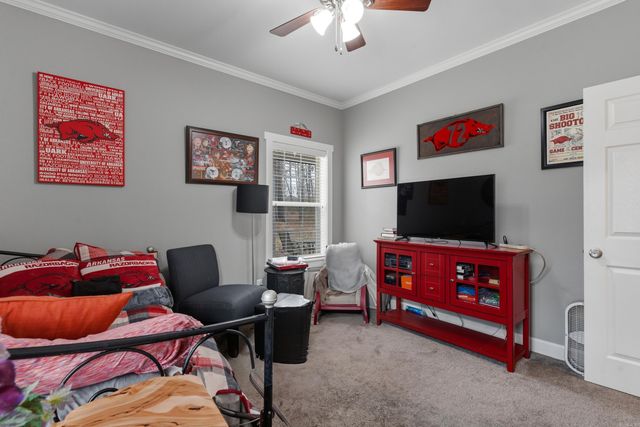 220 Autumn Oaks Drive, Bismarck, AR 71929