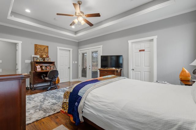 220 Autumn Oaks Drive, Bismarck, AR 71929