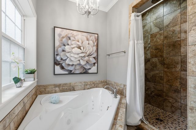 220 Autumn Oaks Drive, Bismarck, AR 71929