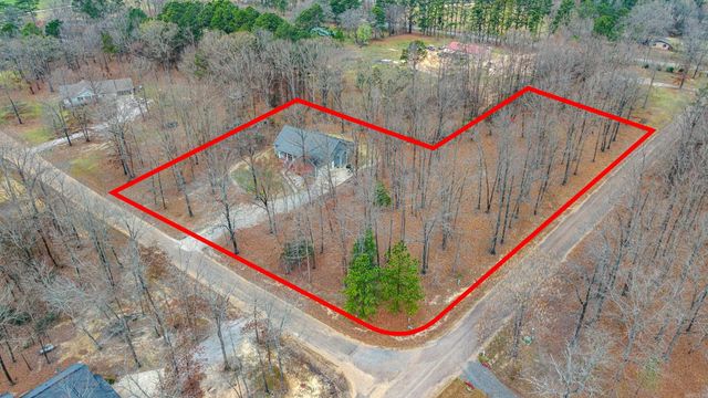 220 Autumn Oaks Drive, Bismarck, AR 71929