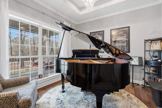 220 Autumn Oaks Drive, Bismarck, AR 71929