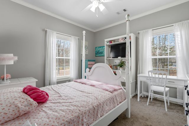 220 Autumn Oaks Drive, Bismarck, AR 71929