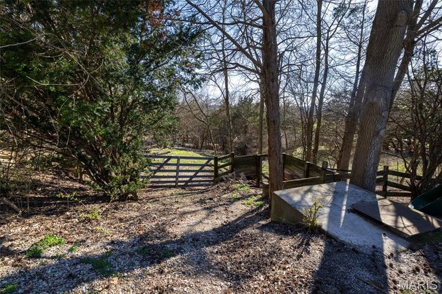 2104 Grand Army Road, Labadie, MO 63055