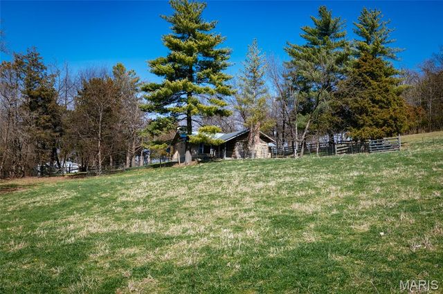 2104 Grand Army Road, Labadie, MO 63055