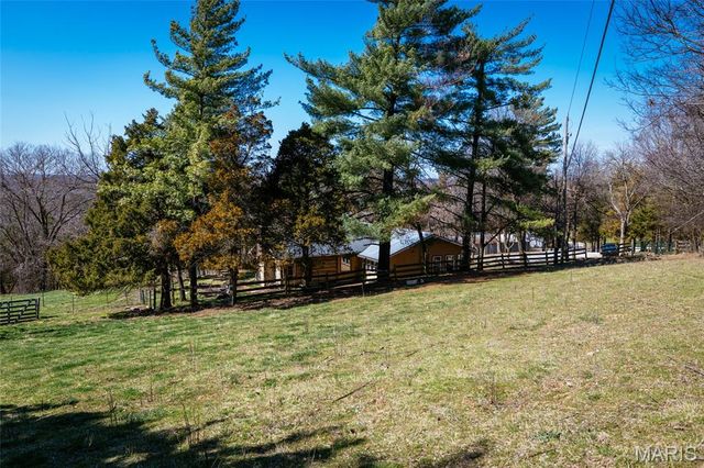 2104 Grand Army Road, Labadie, MO 63055