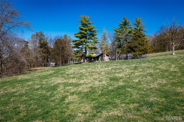 2104 Grand Army Road, Labadie, MO 63055