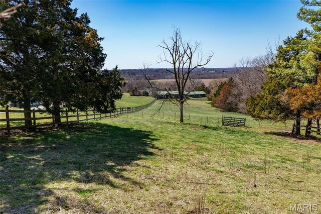 2104 Grand Army Road, Labadie, MO 63055