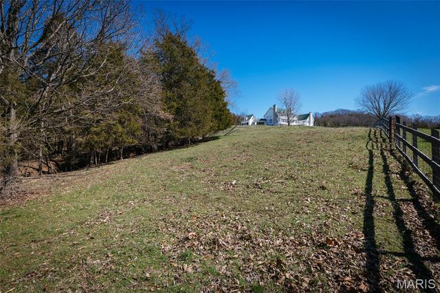 2104 Grand Army Road, Labadie, MO 63055