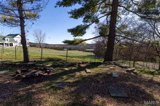 2104 Grand Army Road, Labadie, MO 63055