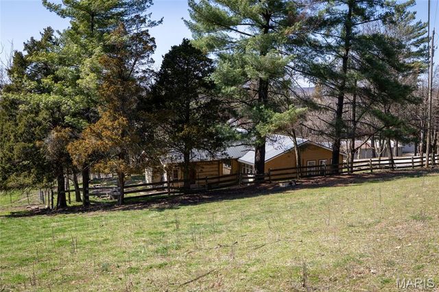 2104 Grand Army Road, Labadie, MO 63055