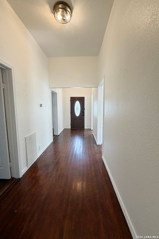 123 PARK CT, San Antonio, TX 78212