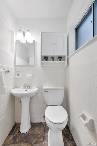 701 Avenue H, St Louis, MO 63125