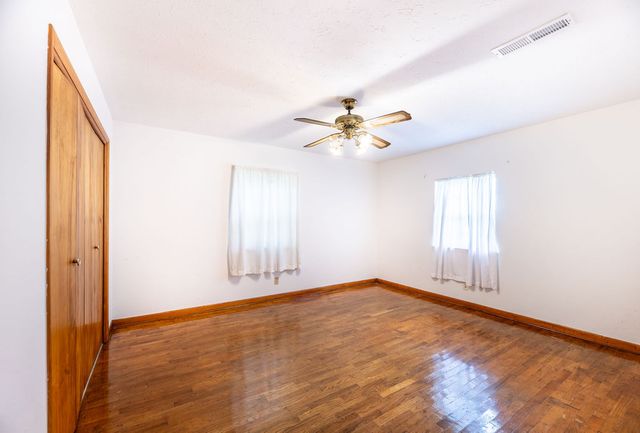 410 W Olive Street, Rogers, AR 72756