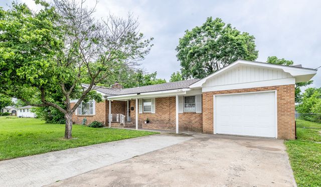 410 W Olive Street, Rogers, AR 72756