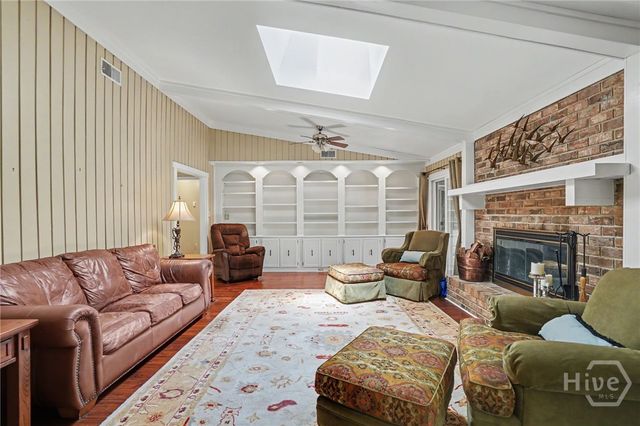 4 Hathaway Lane, Savannah, GA 31411