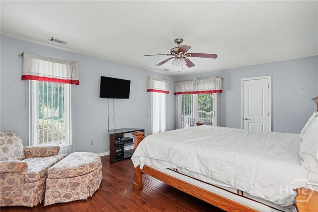 4 Hathaway Lane, Savannah, GA 31411