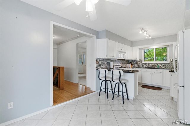 820 Posthorn Drive, Manchester, MO 63021