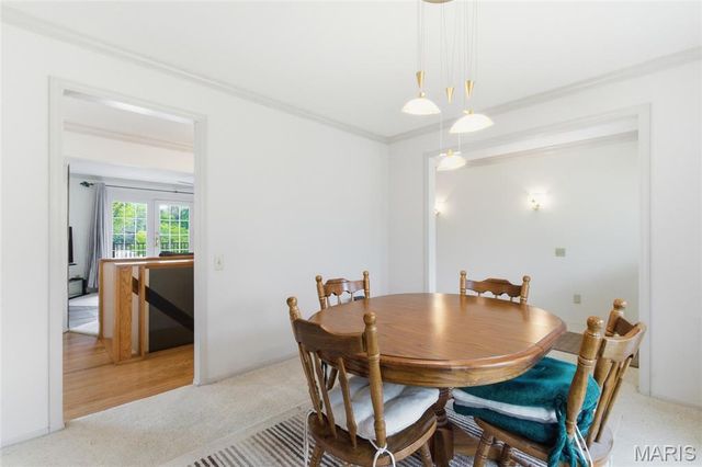 820 Posthorn Drive, Manchester, MO 63021