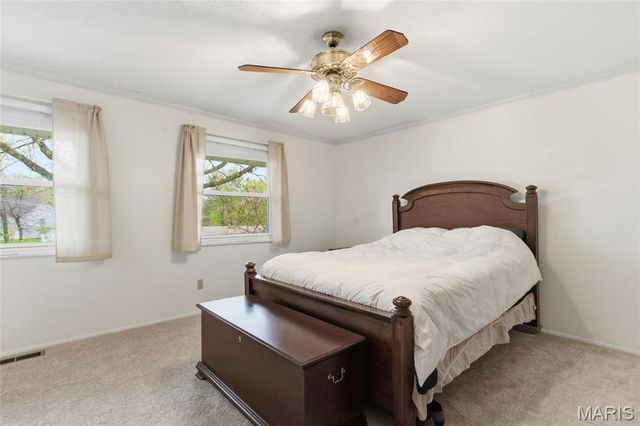 820 Posthorn Drive, Manchester, MO 63021
