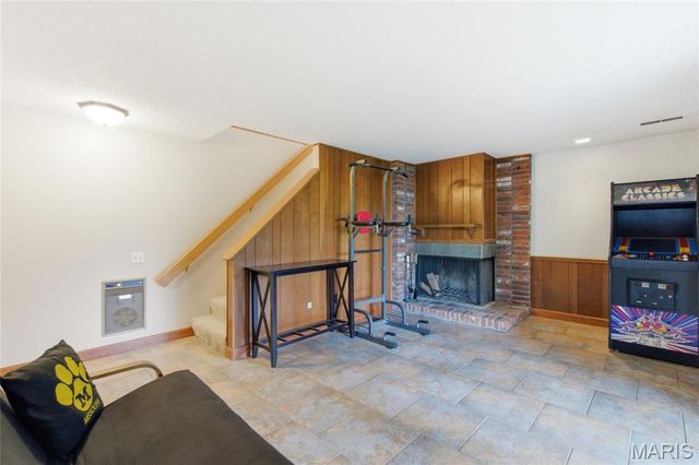 820 Posthorn Drive, Manchester, MO 63021