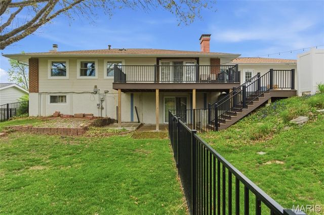 820 Posthorn Drive, Manchester, MO 63021